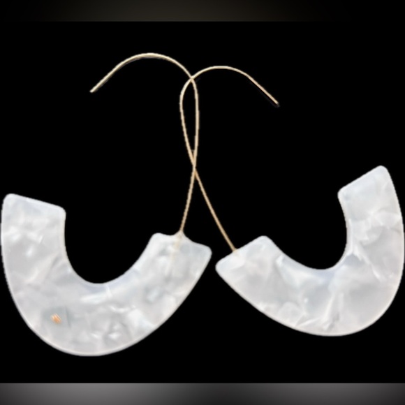 Elegant White Hoop Earrings - Picture 1 of 1